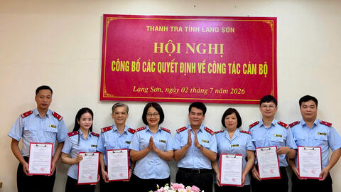 Thanh tra tỉnh tổ chức Hội nghị công bố các Quyết định về công tác cán bộ